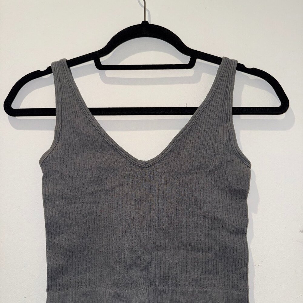 Grey ribbed tank